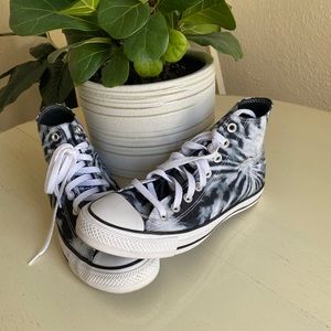 Tie dye high top Converse